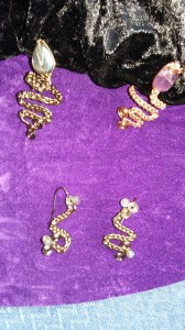 Snake rings and earrings. Fully adjustable, made to order £15